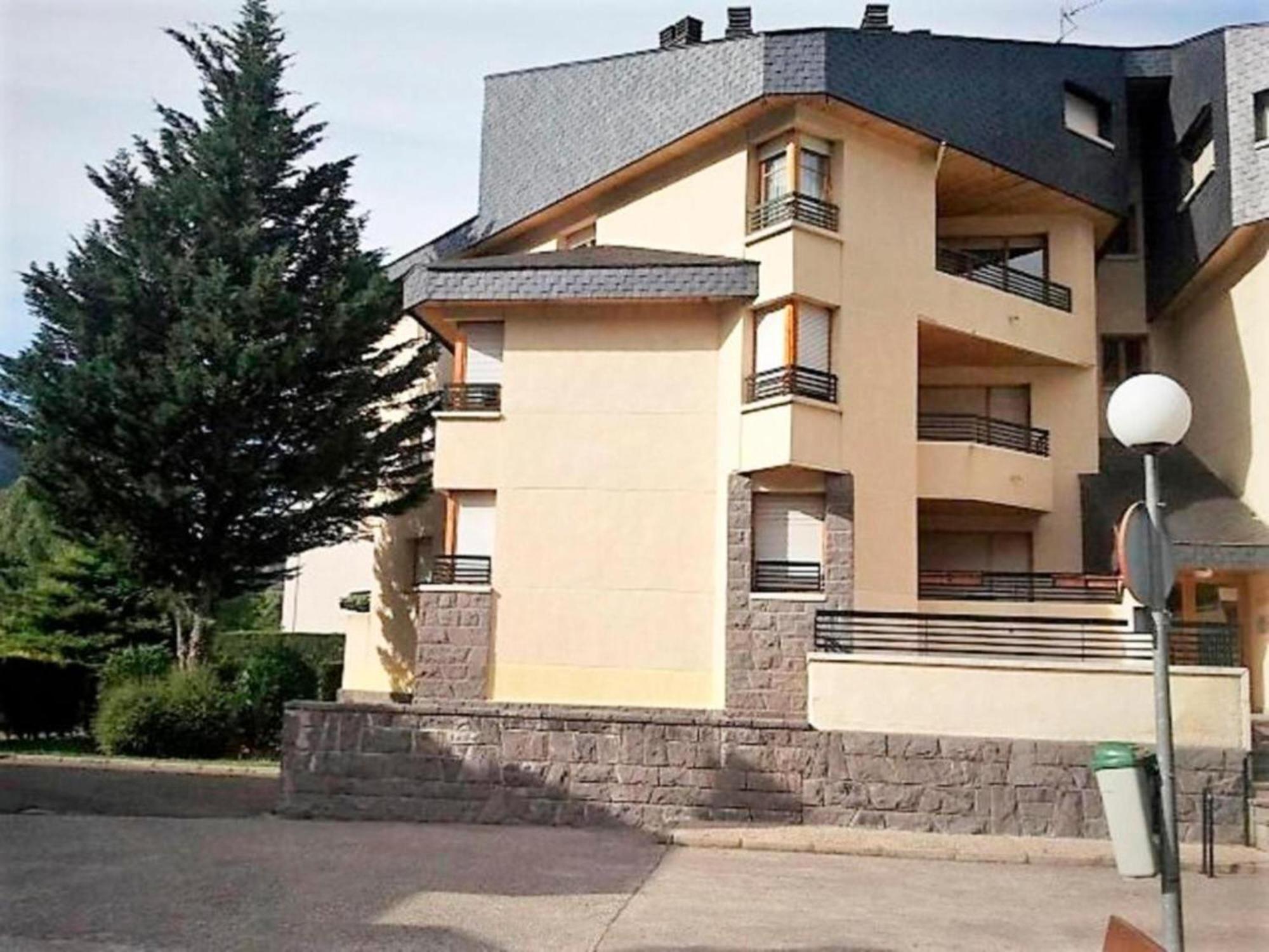Apartamentos Valle De Tena - Biescas 3000 Exterior photo